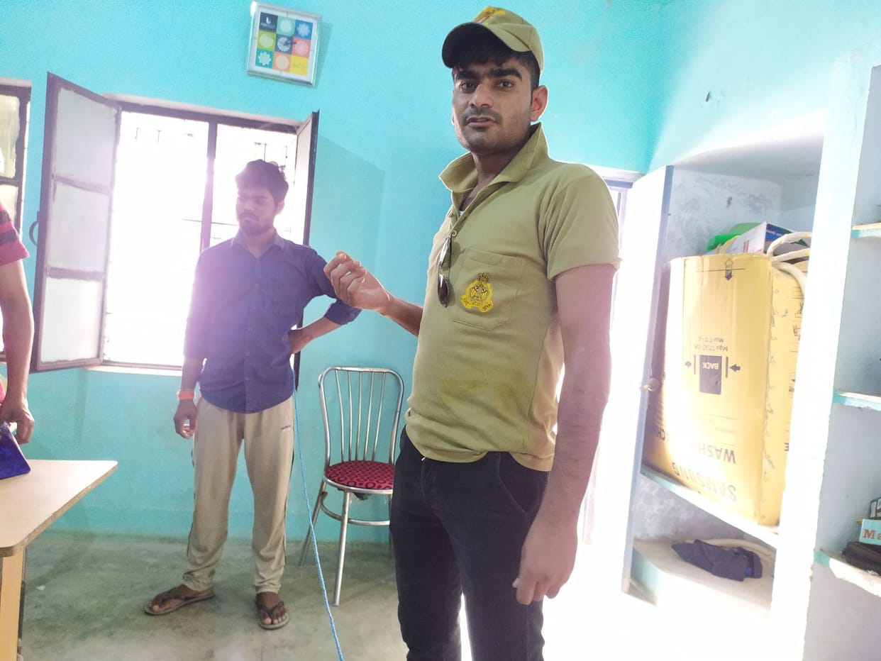 people beated to constable, injured