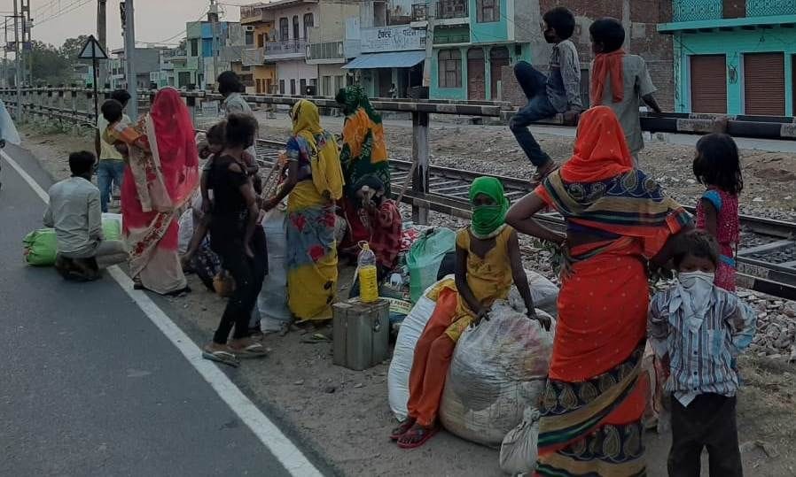 Hathras: Stayed thirsty for 24 hours, as soon as you reached your village