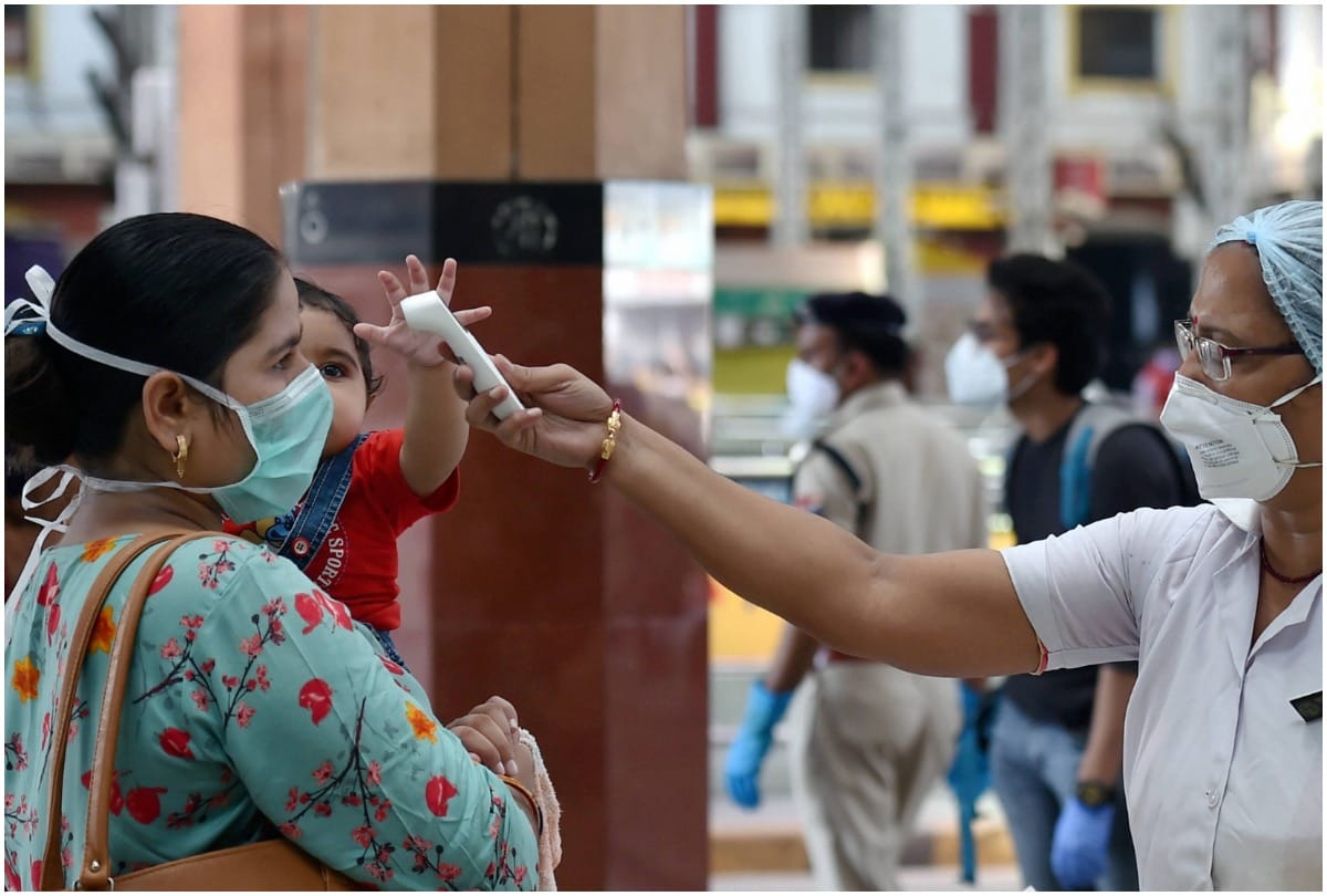 Coronavirus prevention tips in Hindi: Social Distancing, Self Isolation, Home quarantine may Stop Covid Infection