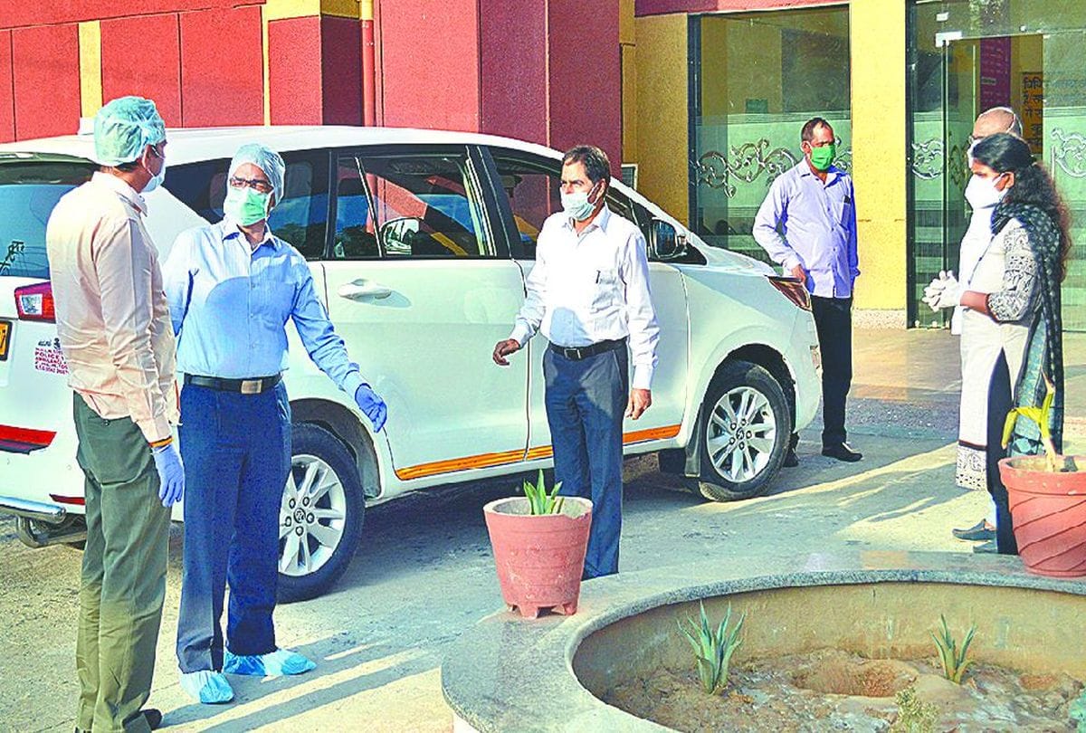 Agra Mp And Mla Give Suggestion To Nodal Officers