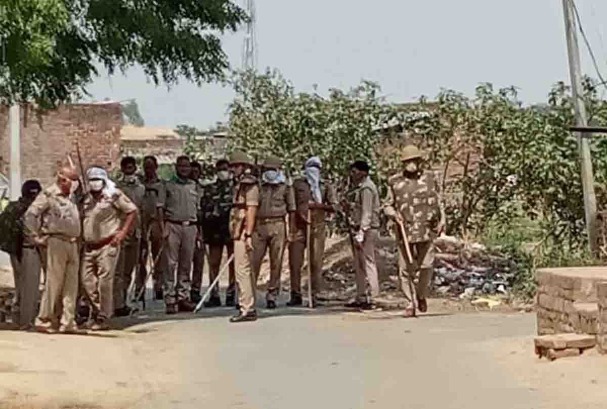 Conflict between villagers and police in auraiya