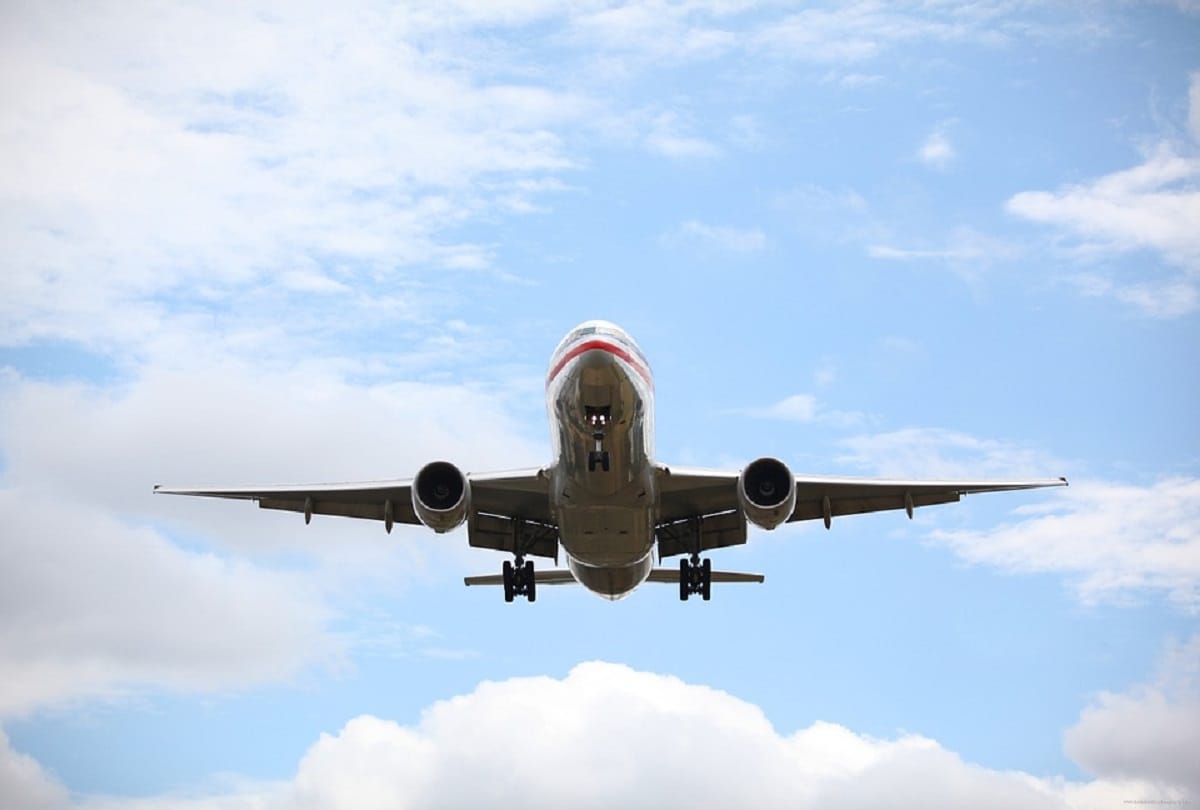 plane with 2 pilots and 12 passengers onboard crashed