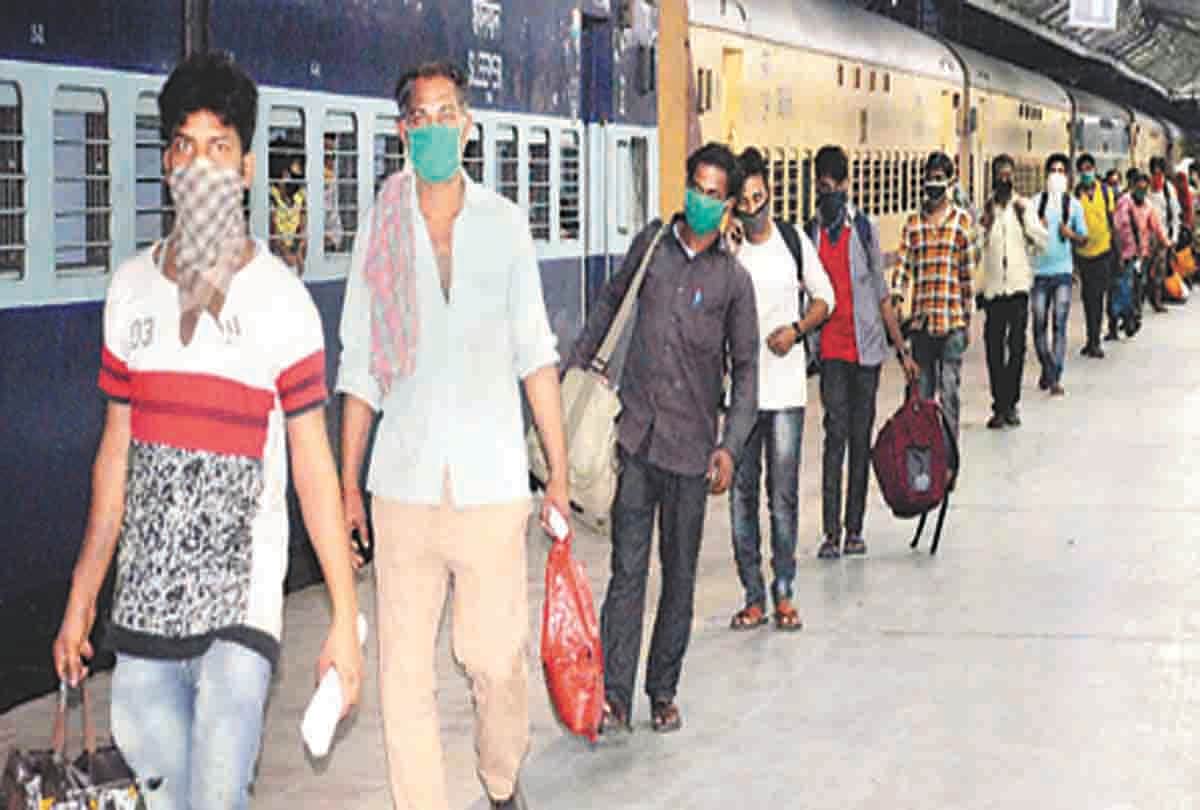 Pratapgarh: 1257 laborers arrived from Mumbai by laborers special train at dawn