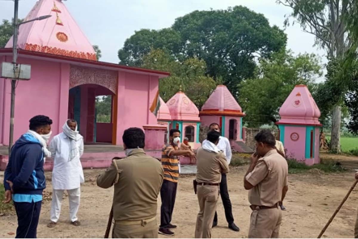 Shamli antisocial elements disbanded the deity statue at the religious site