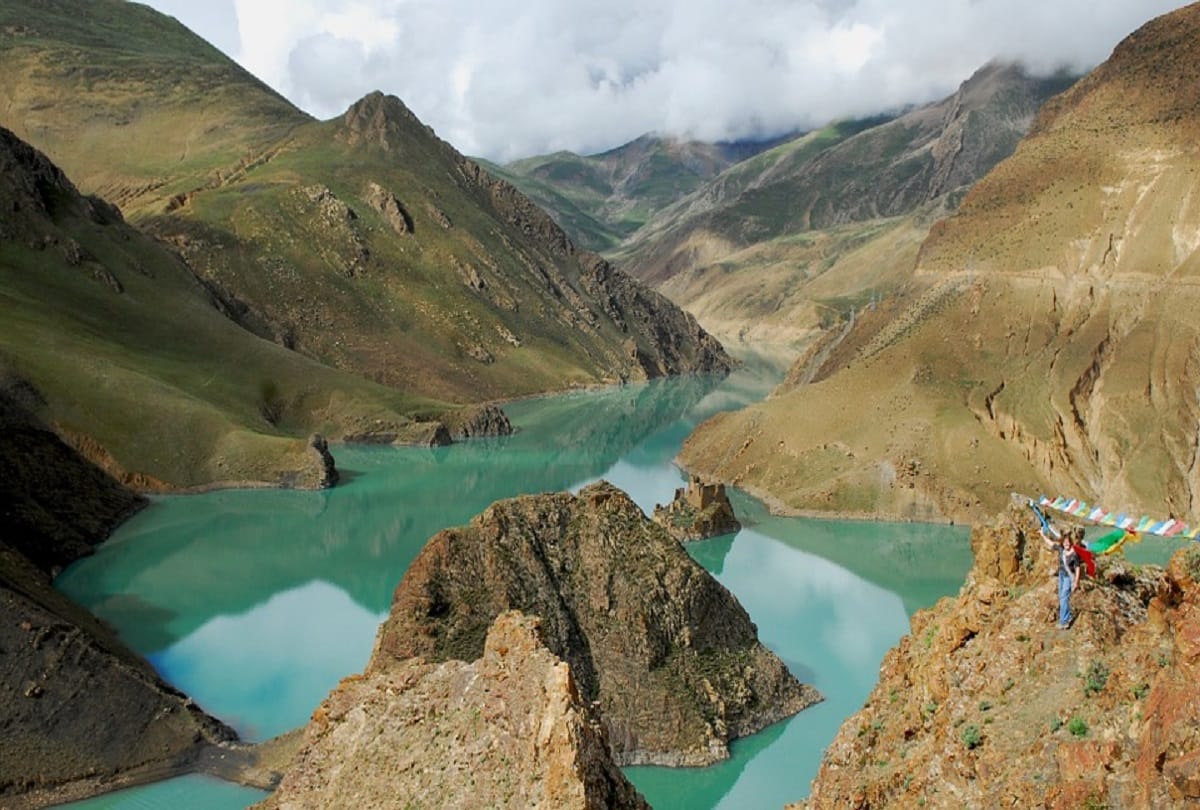 Why planes dont fly over Tibet know the Dangerous truth behind this