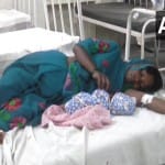 मां और बच्चा दोनों अब अस्पताल में डॉक्टरों की निगरानी में हैं