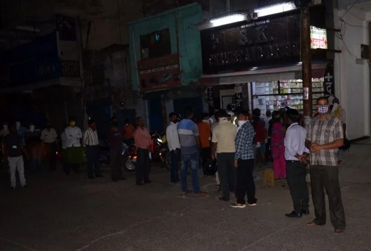 Aligarh news Unannounced curfew in three police stations of old city from today