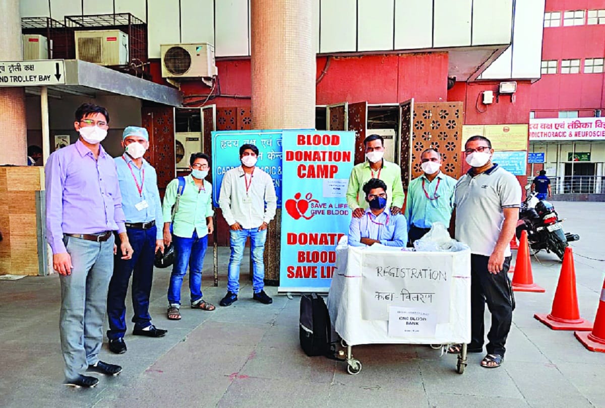 Pledge to defeat Corona by donating blood on World Nursing Day