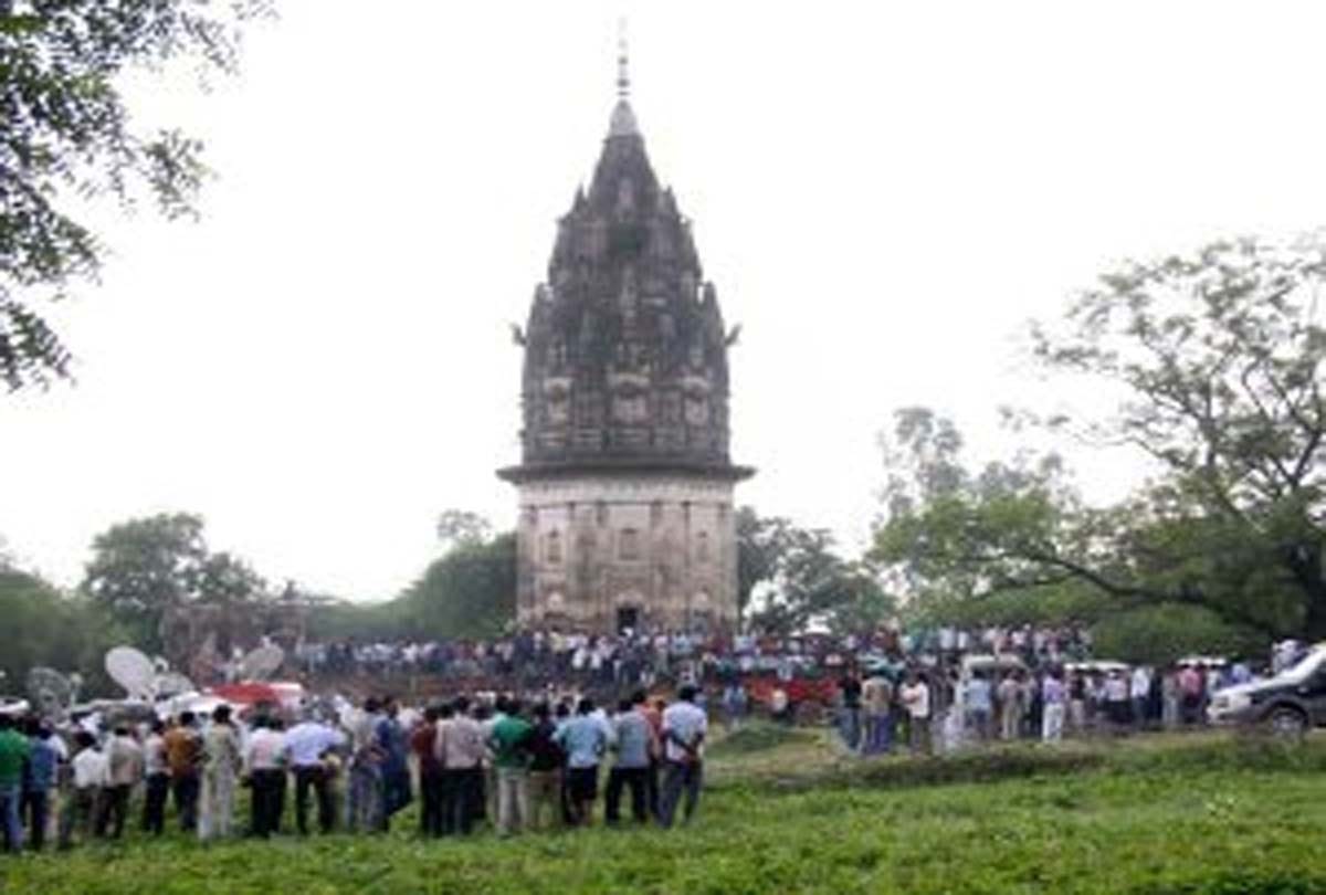 Shobhan Sarkar Death News in Hindi: saint shocked everyone 7 years ago with the claim of 1000 tons of treasure