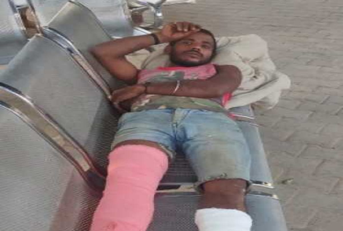 Contractor broke both legs of worker after asking for wood in gorakhpur