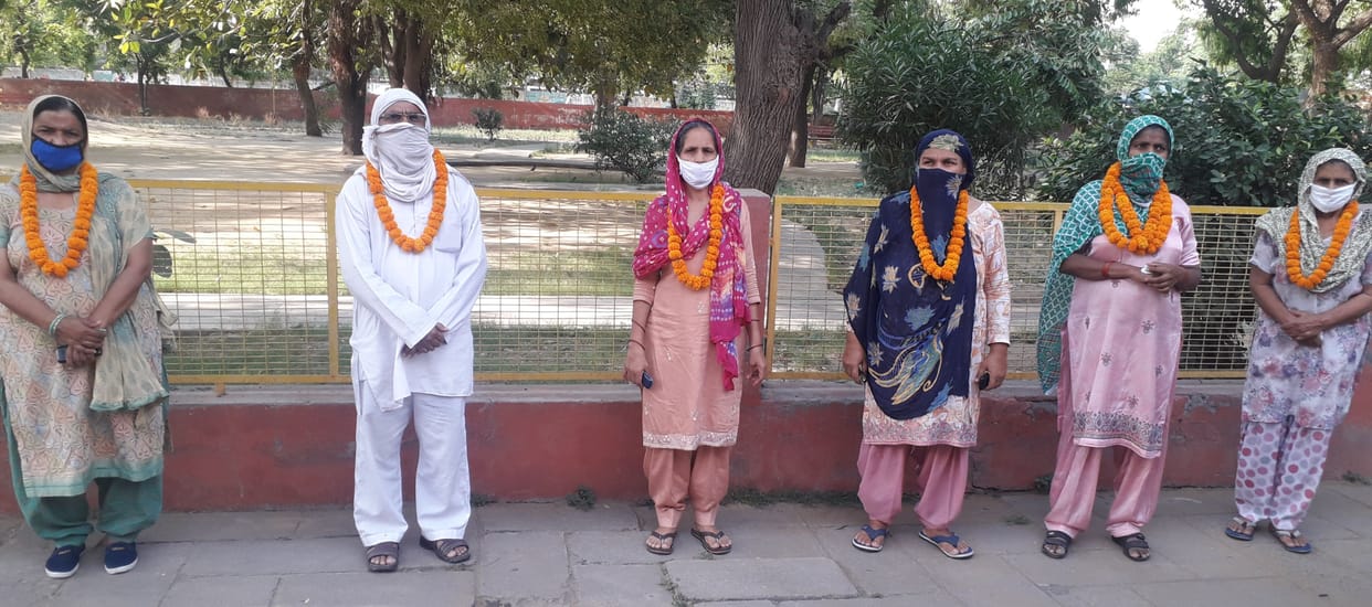 Eight people including four Anganwadi workers reached Jind by defeating Corona