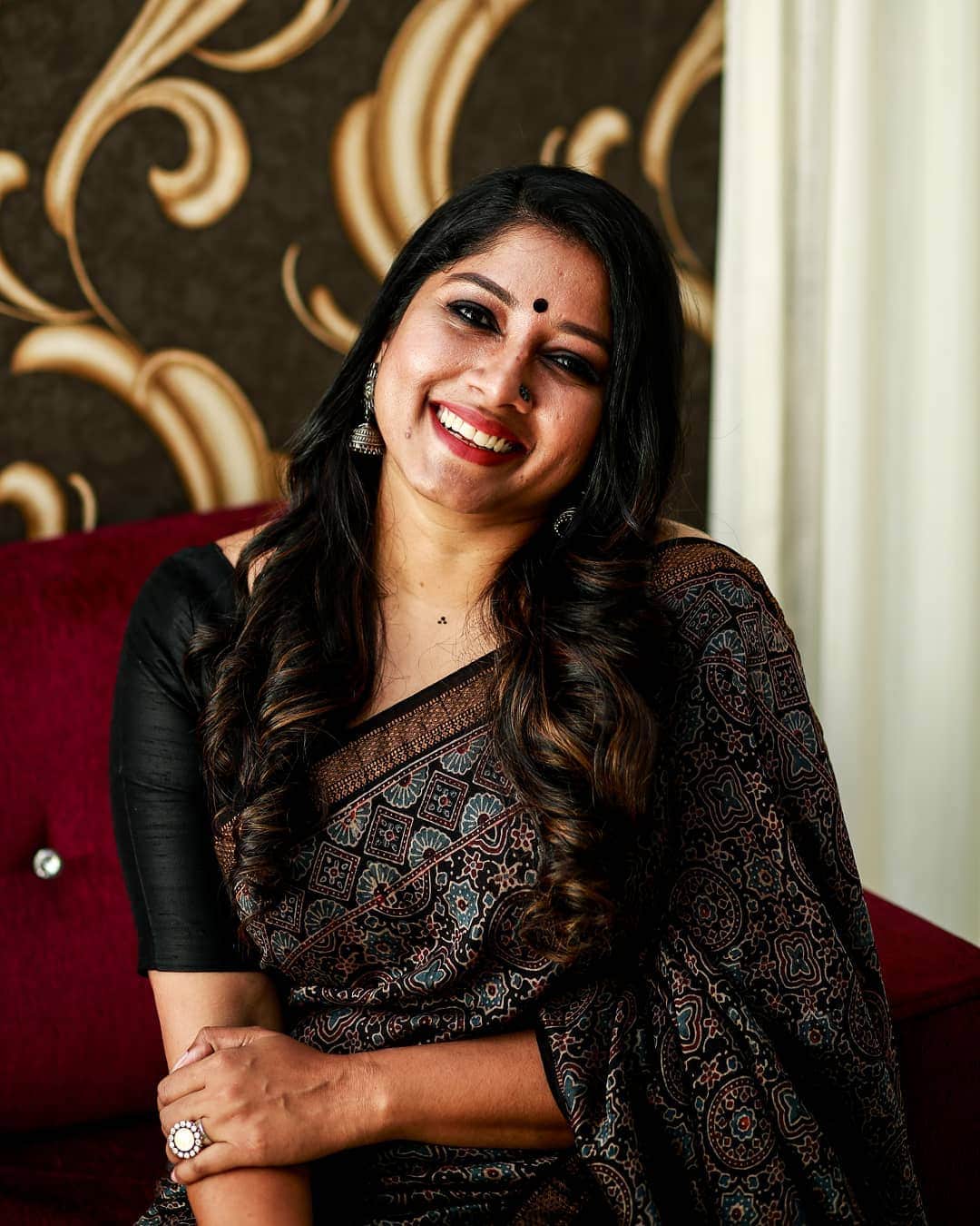 Malayalam actress Anumol warn and lashes out at perverts who send her obscene pictures