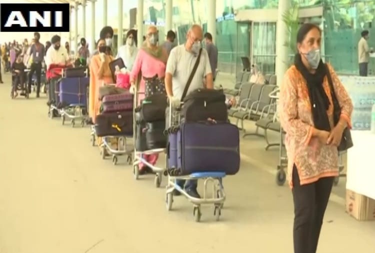 coronavirus, lockdown, Flight Take off from Amritsar Airport to Carry British Citizens