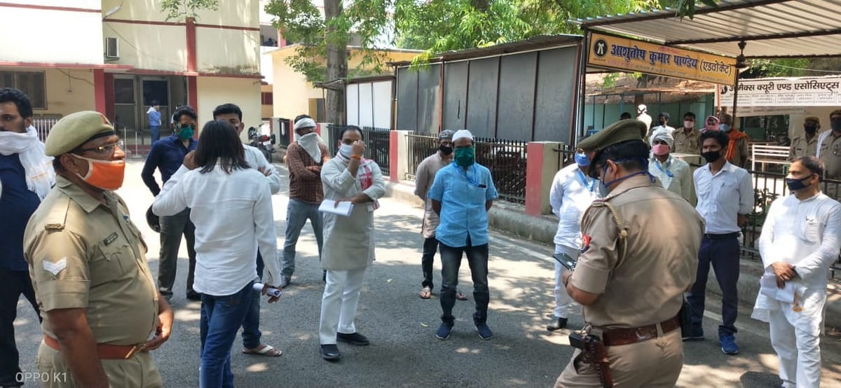 Discrimination in distribution of ration kits to non-BJP wards