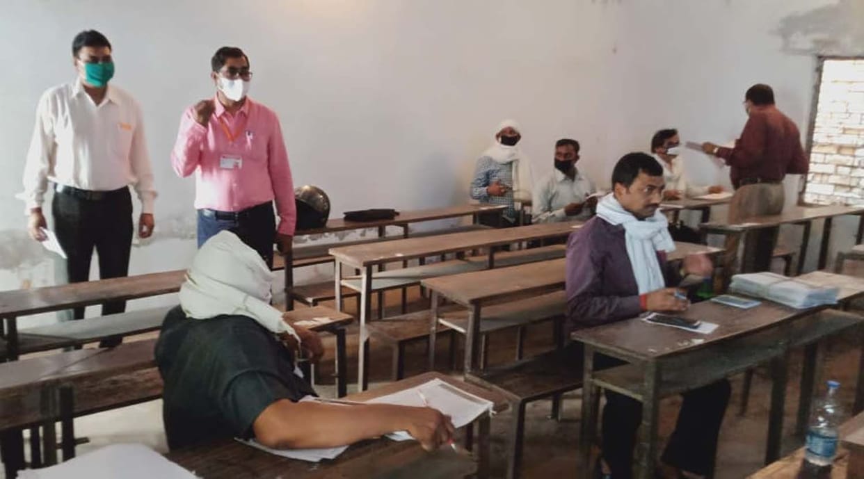 Examiners rated by applying masks, galves and sanitizers