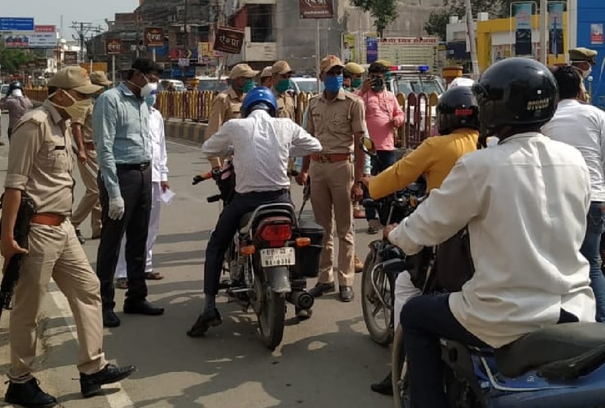 DM-SSP inspected on city road and check post during lockdown 3.0 in gorakhpur