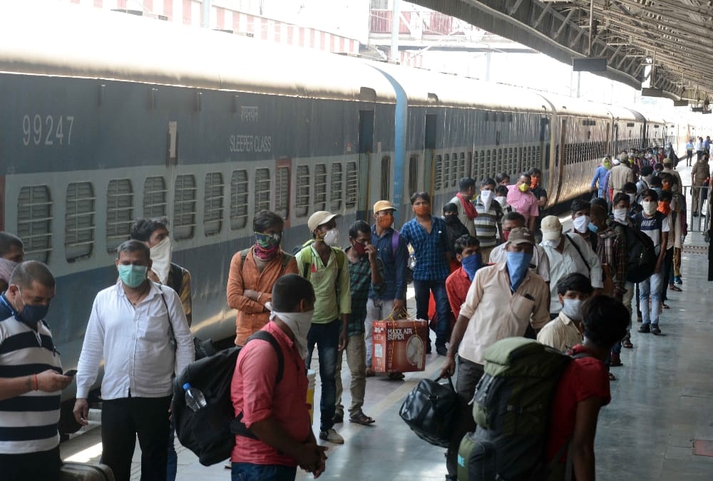 Kanpur : Expatriates who came back in lockdown started going back