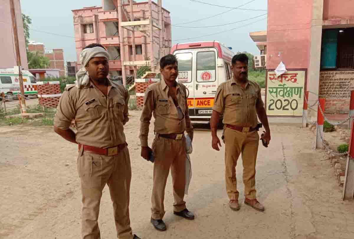 Coronavirus In Up: After Thermal Screening, Police Stopped From Walking Out, Attacked