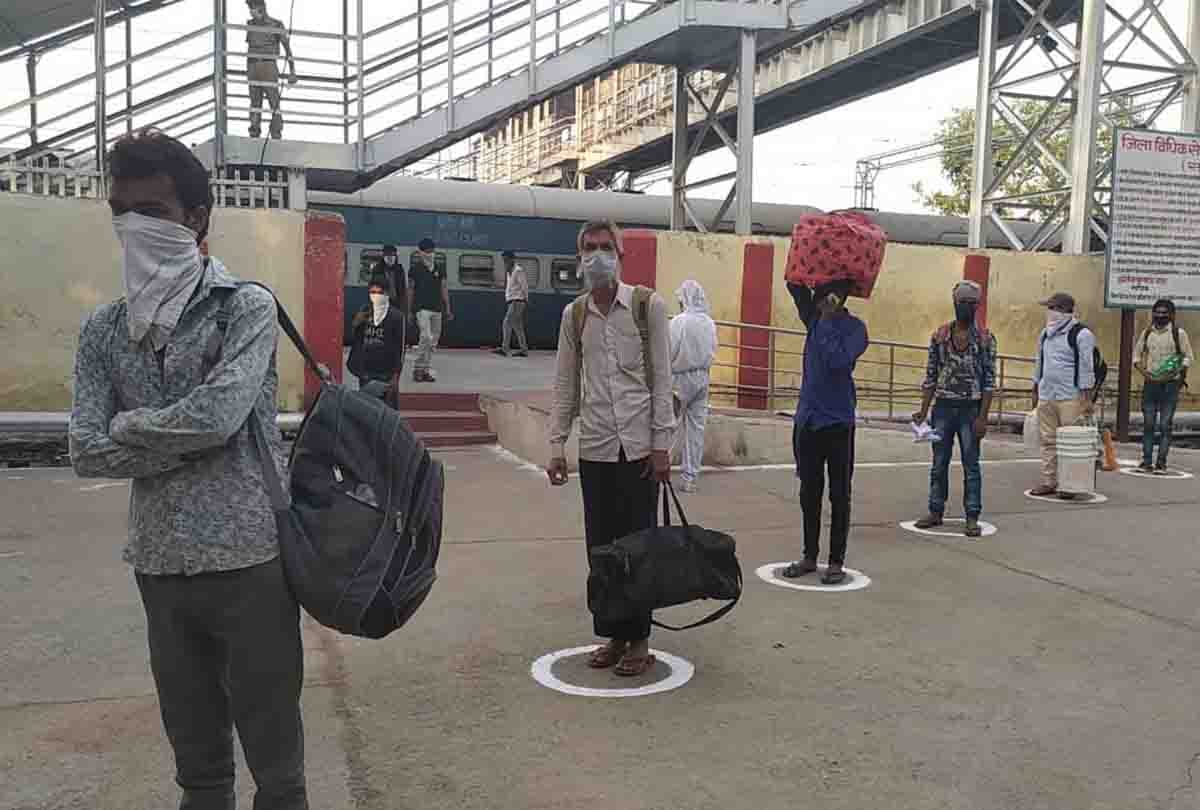 woman died in special train came from Gujarat