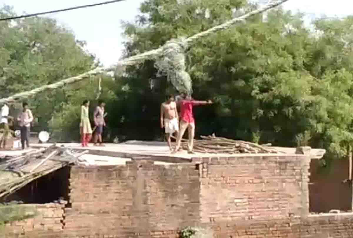 jalaun : There was a fierce dispute between two sides in lockdown, bullets fired
