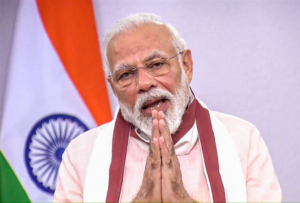 Anupam kher reply to Shashi Tharoor when he  took a jibe at the Rs 20 lakh Crore economic package by PM Modi