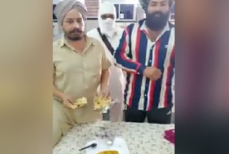 Patients viral a video on Social media for not getting the good food