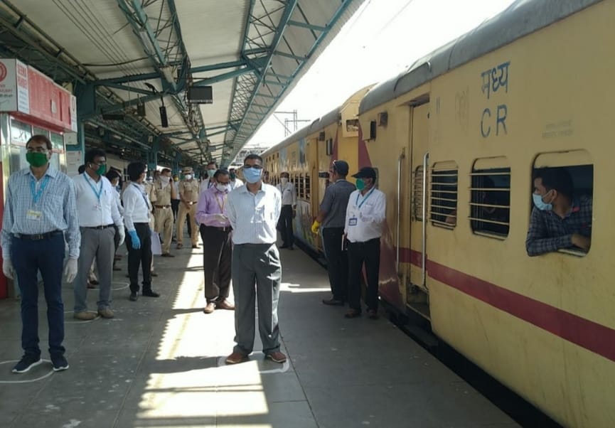 Lockdown 3.0 in Uttarakhand Latest News Update : today special train will reach lalkuan
