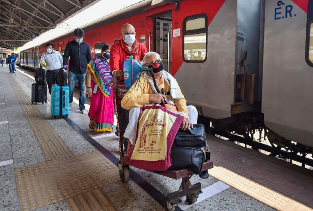 Indian Railways to start bags on wheels service for train passengers