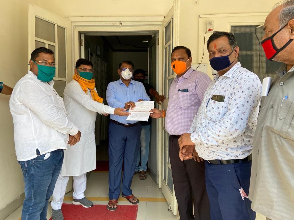 Hathras: Ten family members got infected due to negligence of health department