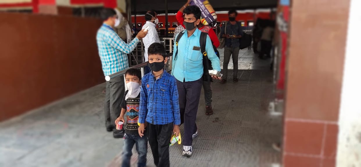 512 migrants arrived by train, thermal screening took place