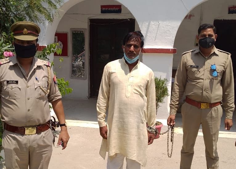 Police caught crooks in encounter