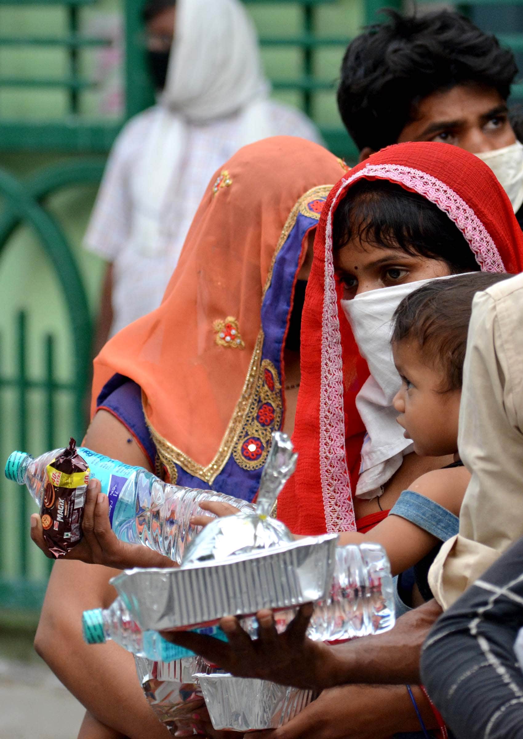 More than 5000 workers from three special trains arrived in Prayagraj