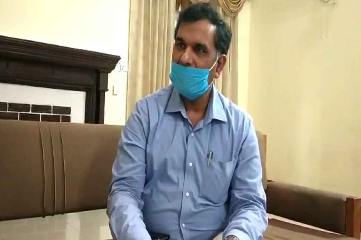 Amar Ujala Exclusive Report, KGMU Lucknow professor Dr. Ved Prakash has given ways to avoid corona virus