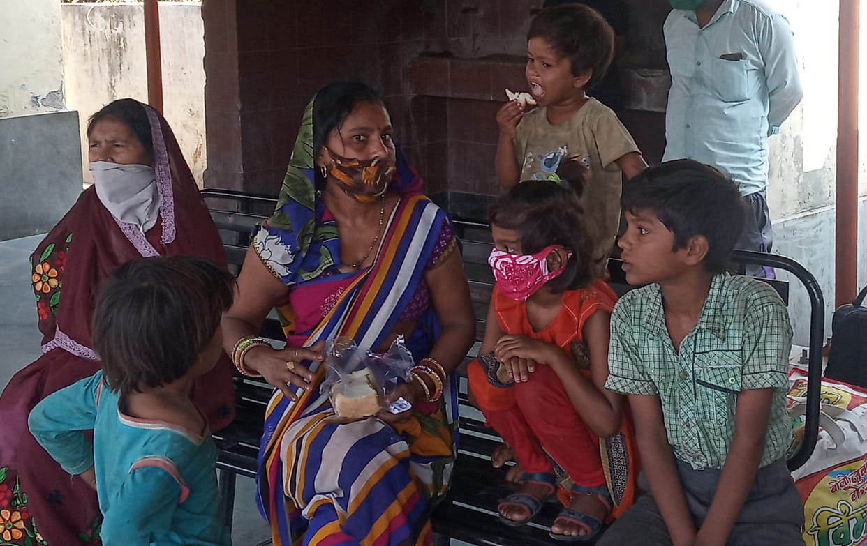 vadodara people dont have money and food in kannauj