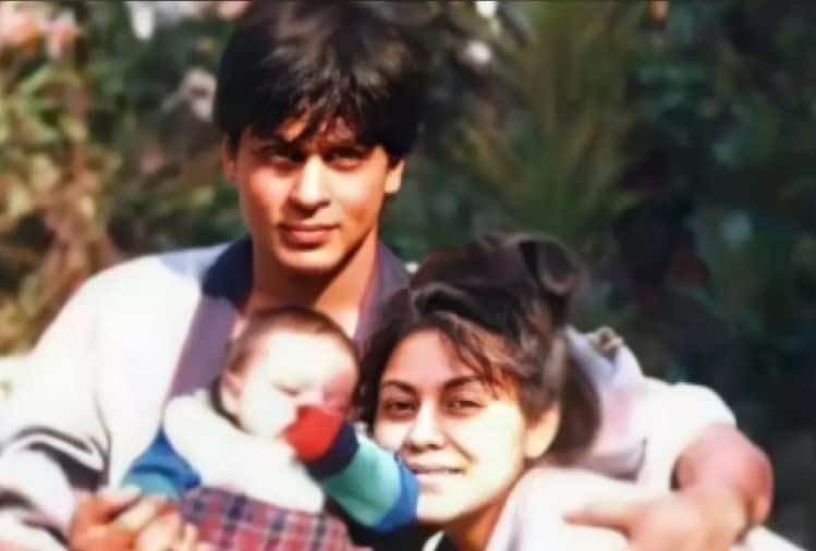 shah rukh khan throwback photo with little aryan khan and also