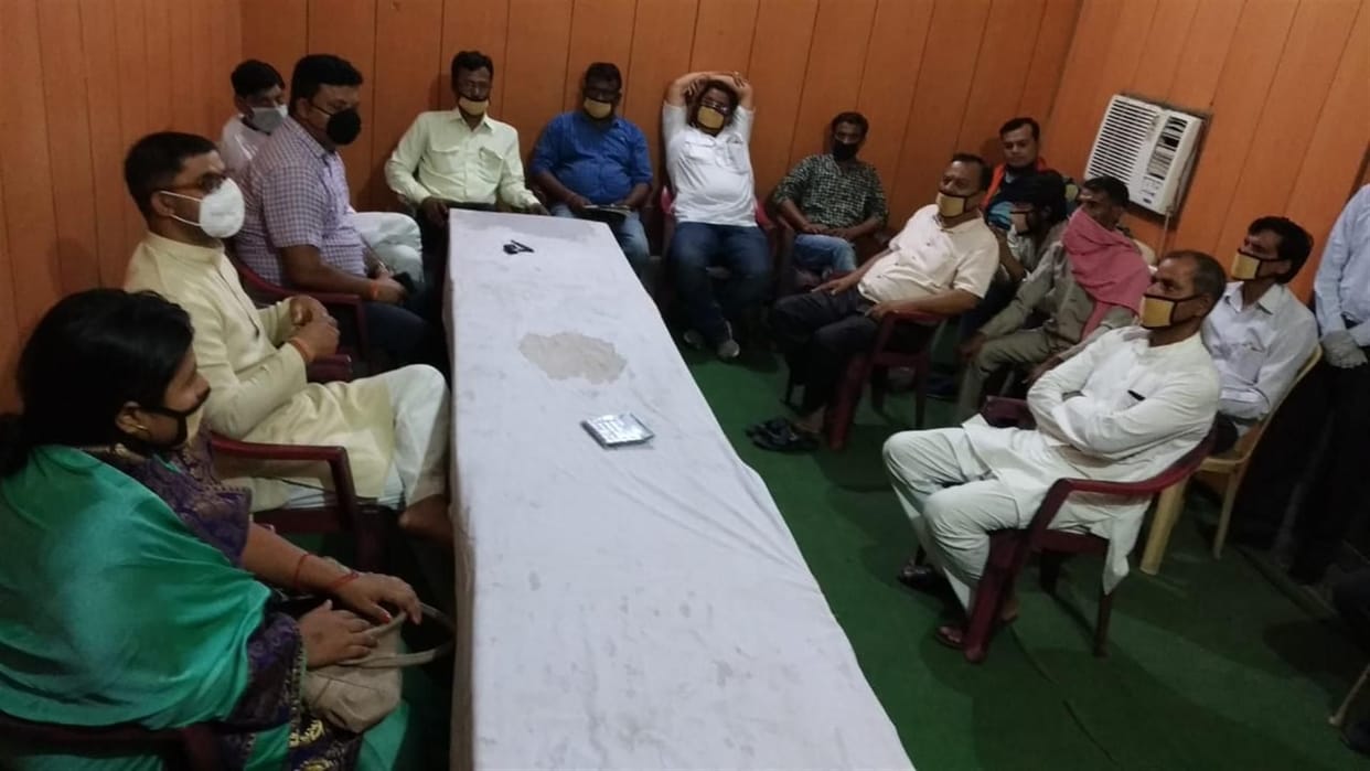 Hathras: In order to comply with lockdown rules today Shbhoj