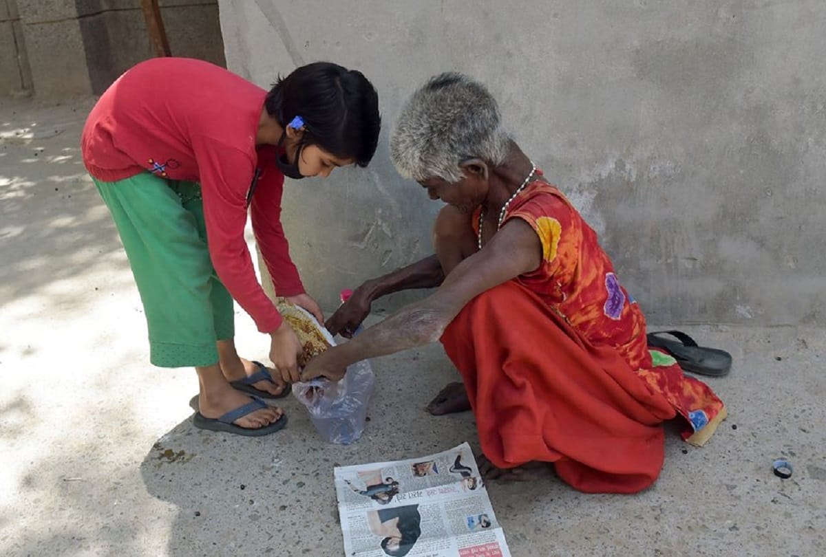 Covid19: 8 year old girl donates her savings to lockdown affected poor people