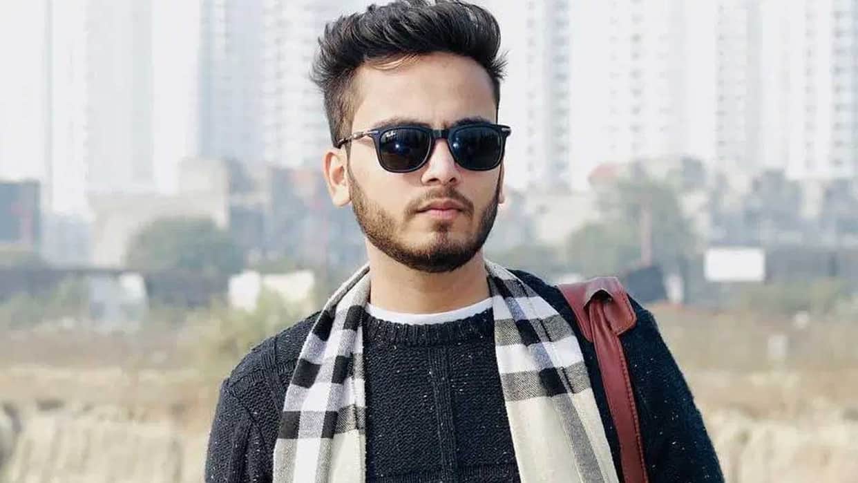 Bigg Boss Ott 2 Winner elvish yadav opens up about girlfriend says she lives in punjab