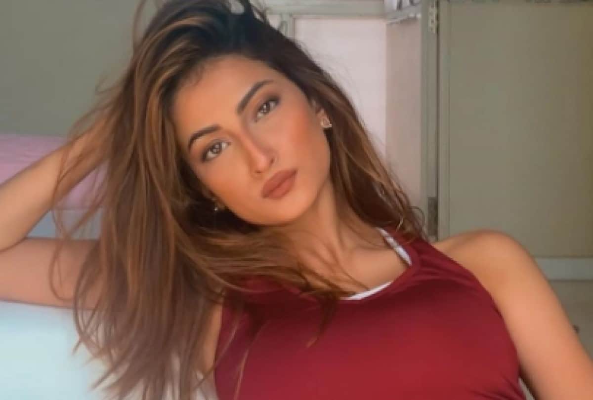 shweta tiwari daughter palak tiwari share latest glamorous photos