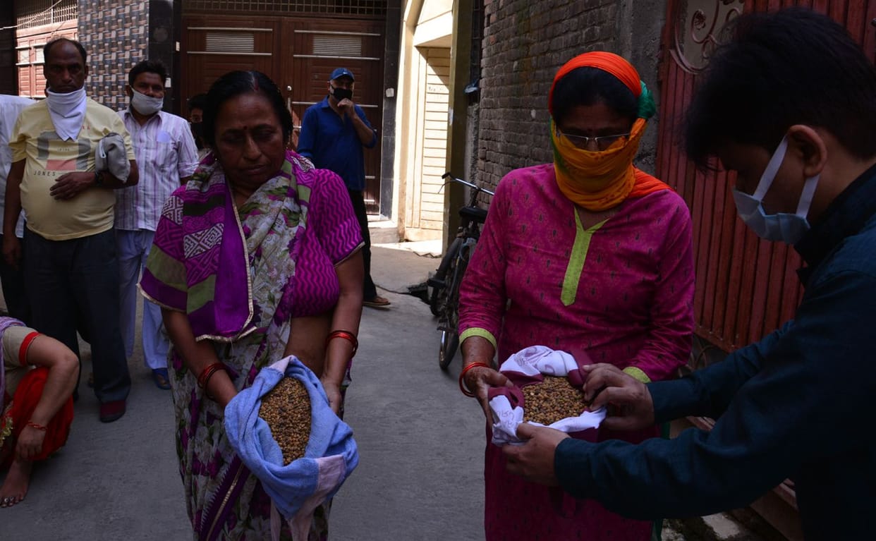 Ghans were distributed in ration, commotion