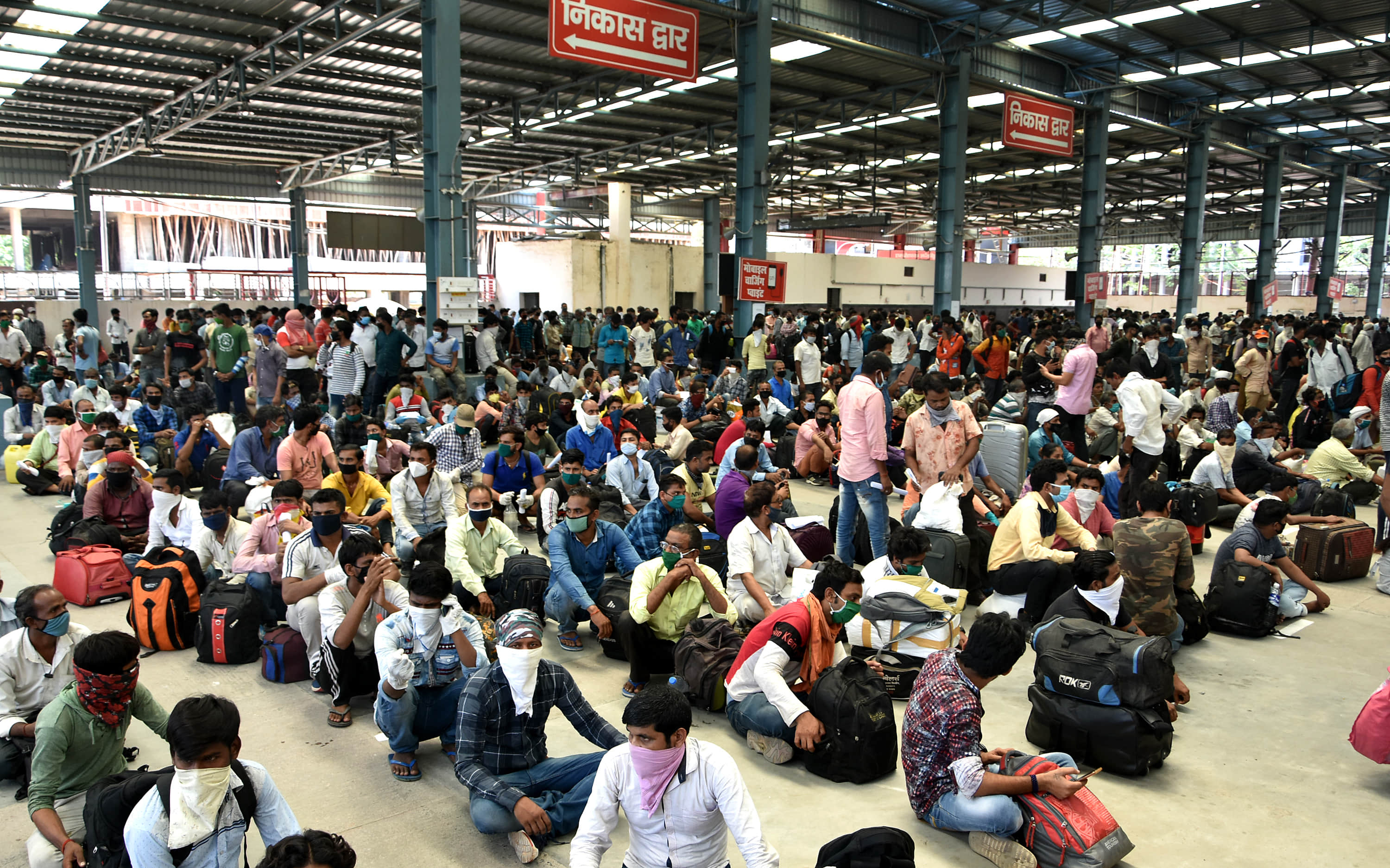 Danger bells in Prayagraj: Homecoming of foreigners increases difficulties