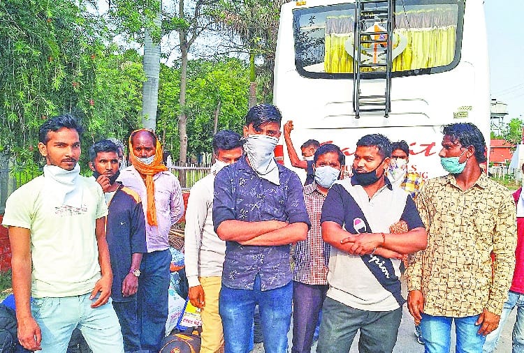 Coronavirus, Lockdown, Migrant Workers Facing Problems as Well as Financial Crisis