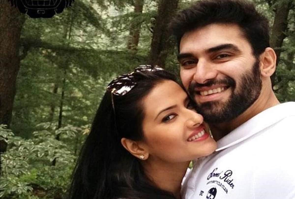 Nikitin Dheer And Kratika Sengar Revealed Their Daughter Name