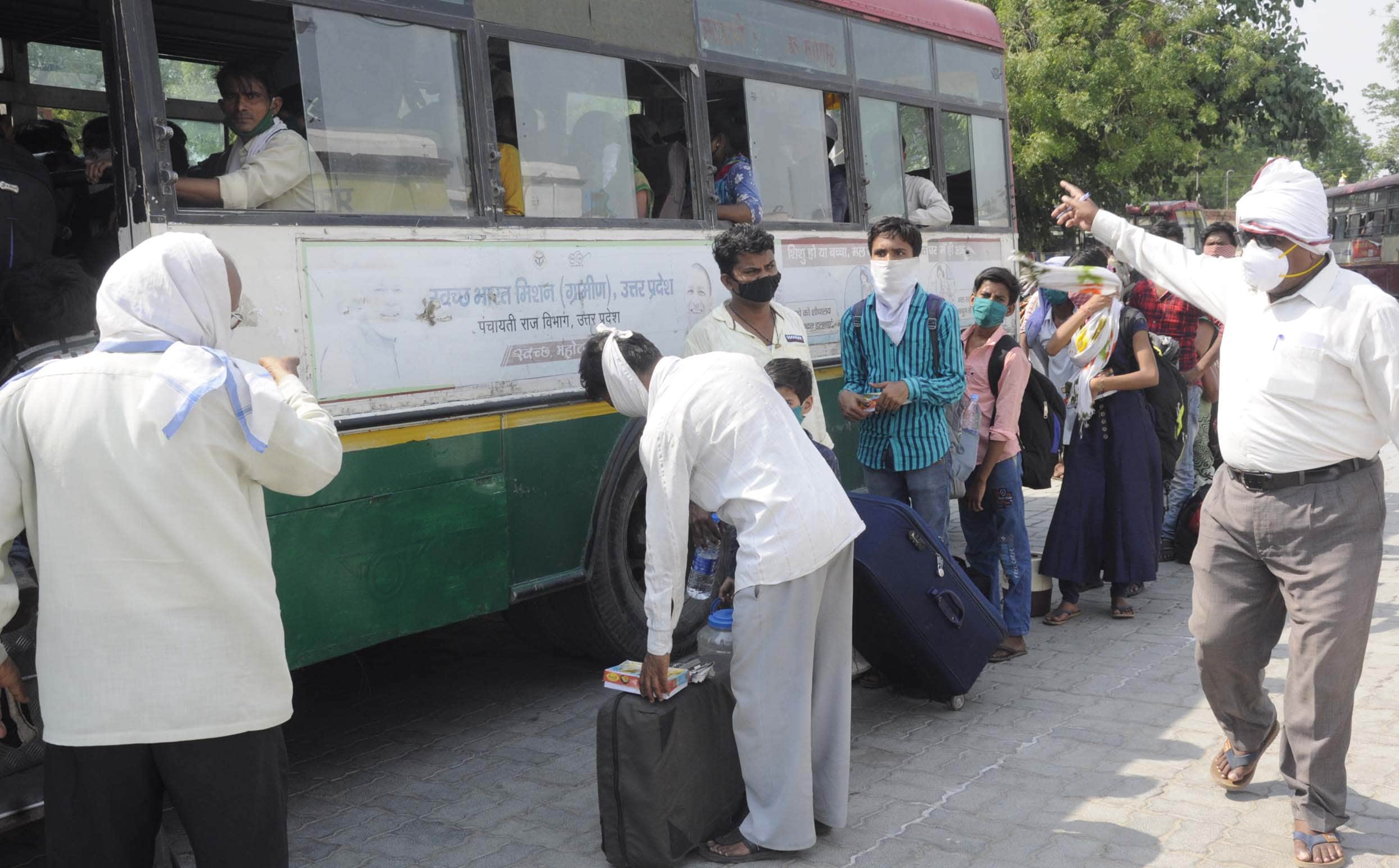 Pratapgarh: 6222 workers from four laborers special trains