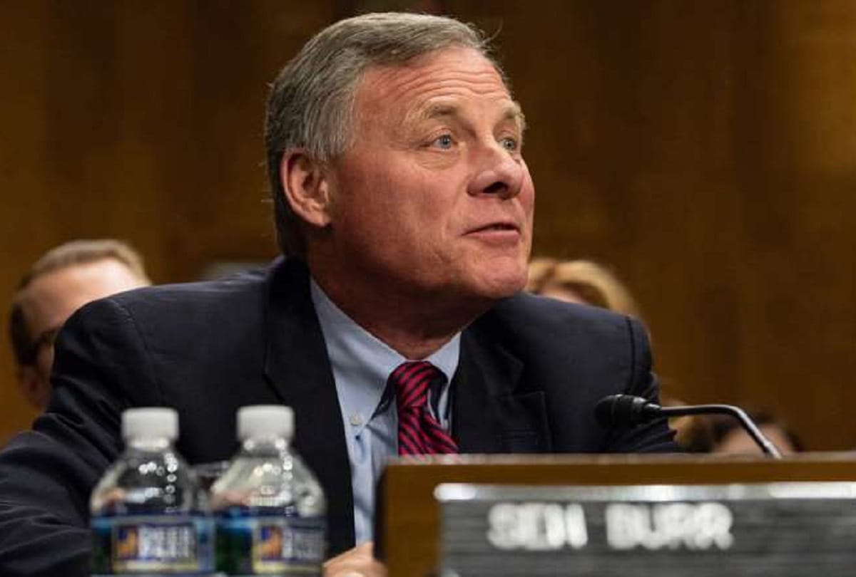 USA Senate intelligence chief Richard Burr steps down for FBI probe