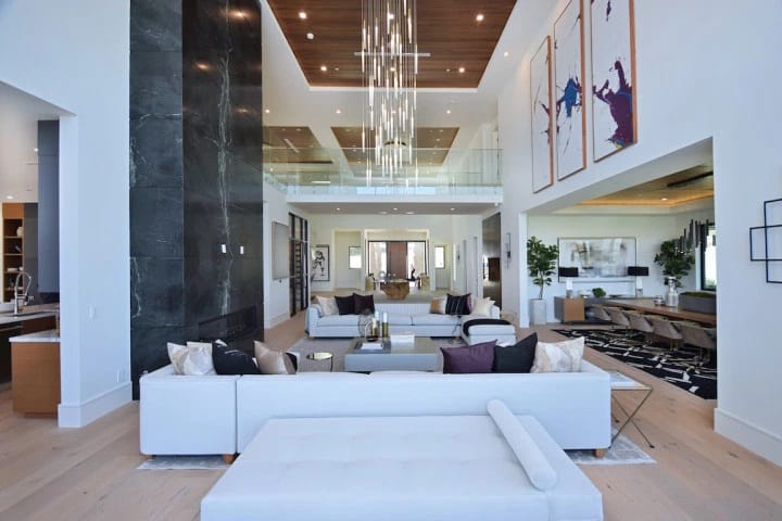 Priyanka Chopra And Nick Jonas Luxury Home 20000 square fit In Los Angeles Inside pictures