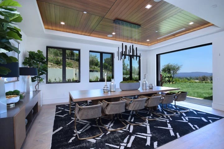 Priyanka Chopra And Nick Jonas Luxury Home 20000 square fit In Los Angeles Inside pictures