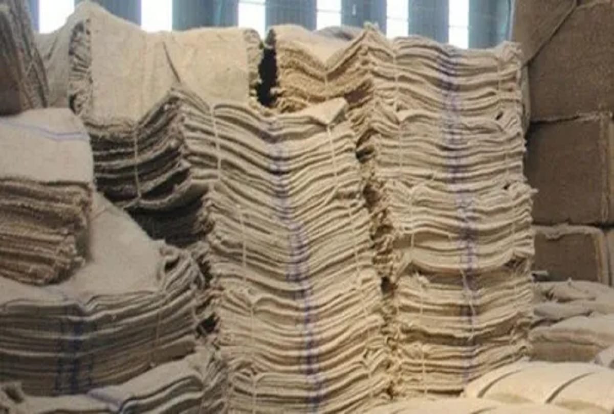 UP govt to buy jute sacks from ration shops as kolkata jute mills are closed due to lockdown