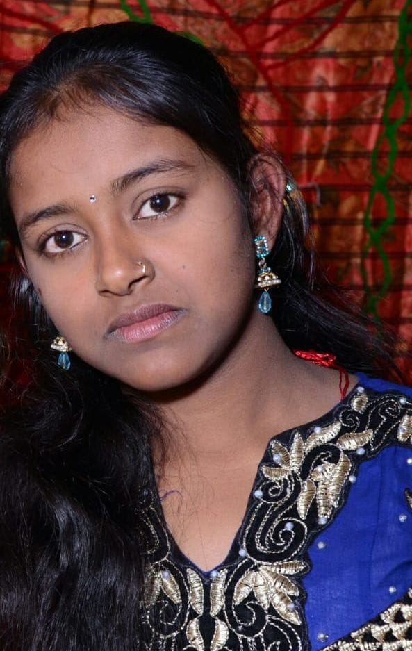 Dead body of college girl found hanging in bathroom
