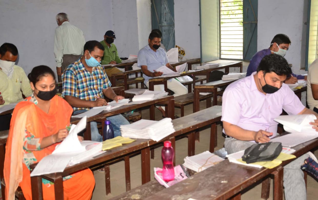 Evaluation of more than 14 thousand answer sheets of UP board